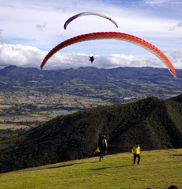 Quels sont les meilleurs endroits pour le parapente en France ?